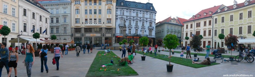 Main square packed as usual