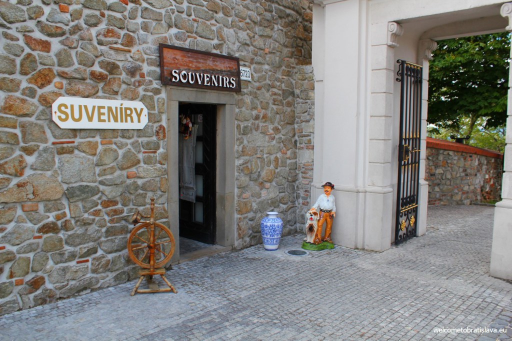 Souvenir shop near the Castle