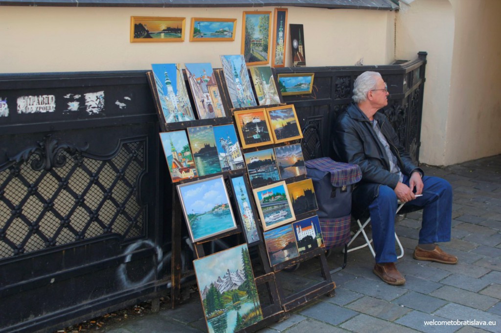 People selling souvenirs are very common here