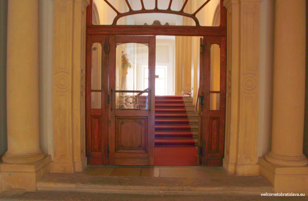 The palace's interior
