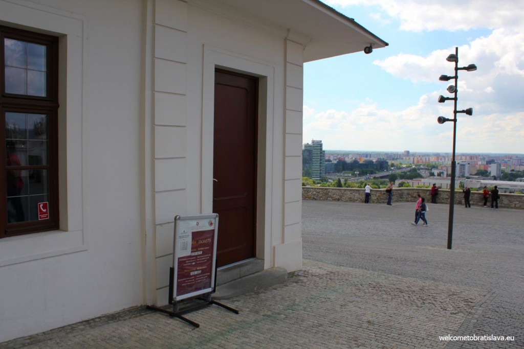 This is where you need to buy a ticket to the Museum of city history
