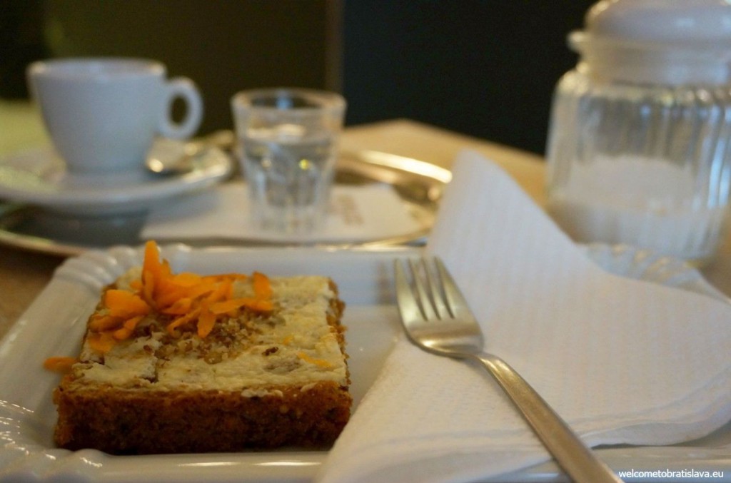 Carrot cake in Zeppelin cafe