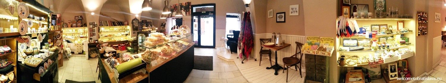 Zeppelin cafe - interior