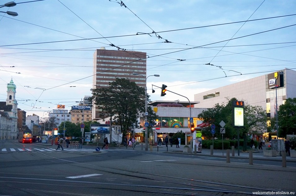 SOCIALIST ARCHITECTURE IN BRATISLAVA: Kamenne square