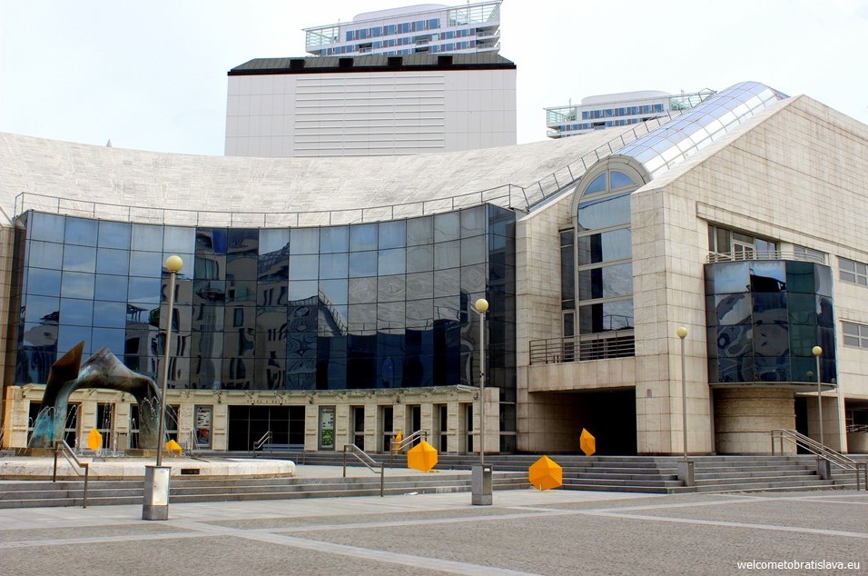 SOCIALIST ARCHITECTURE IN BRATISLAVA: Slovak National Theatre New Building SND